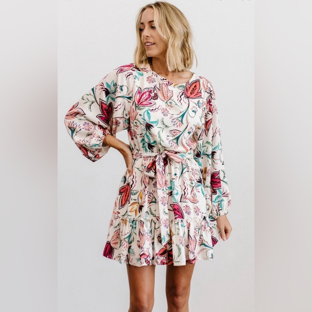Flying Tomato Floral Dress Size Small